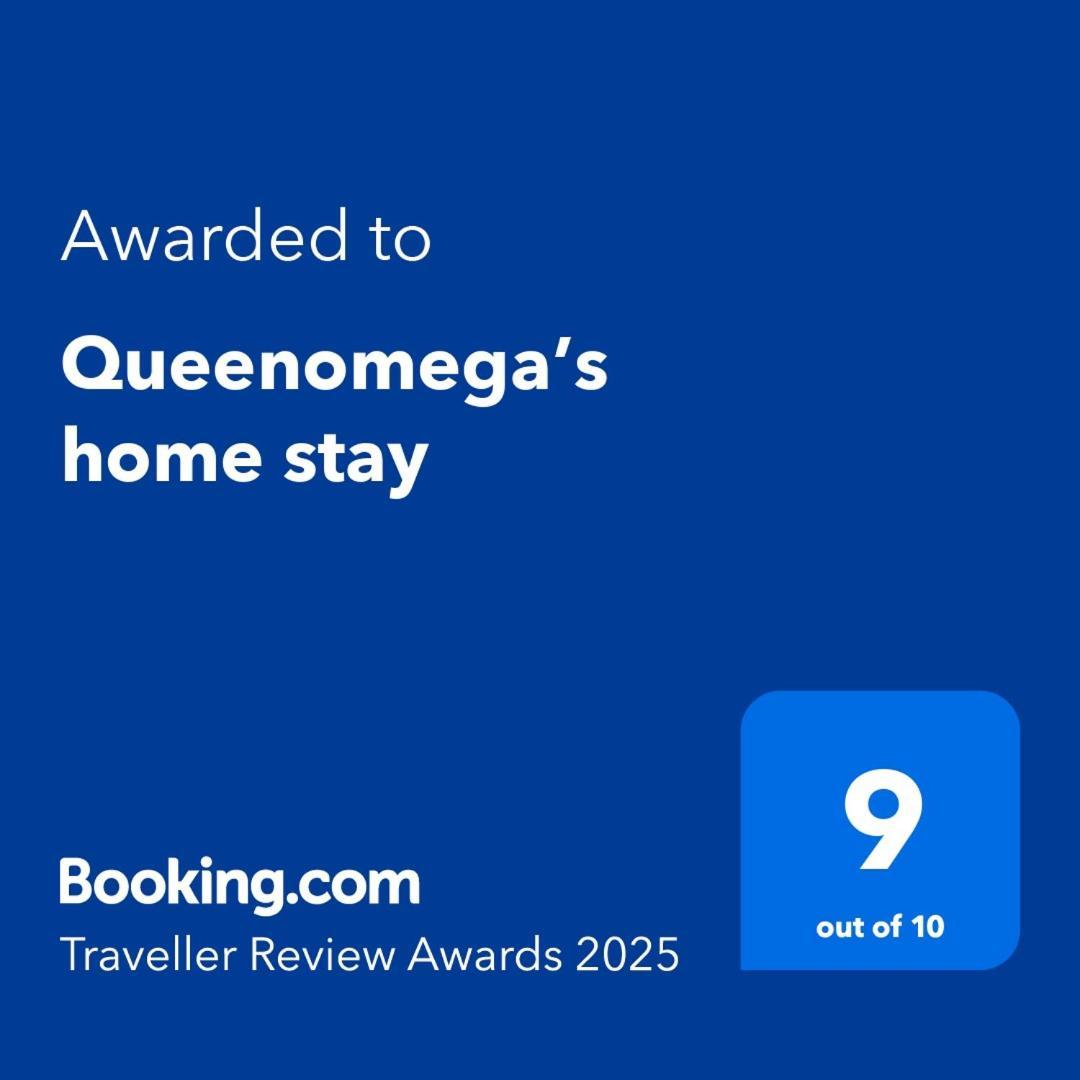 Queenomega'S Home Stay London Exterior photo